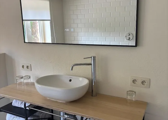 Oda ve Kahvaltı Gilles De 4*